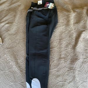 Equine cotoure silicone knee patch breeches